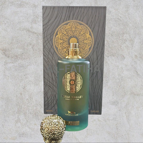 Royal Valley Extrait De Parfum 100ml Unisex Fragance By Loui Martin - TOP NOTES: Davana, Italian Bergamot, Pink Pepper MIDDLE NOTES: White Amber, African Rosemary, Oud BASE NOTES: Musk, Leather, Vetiver Haiti